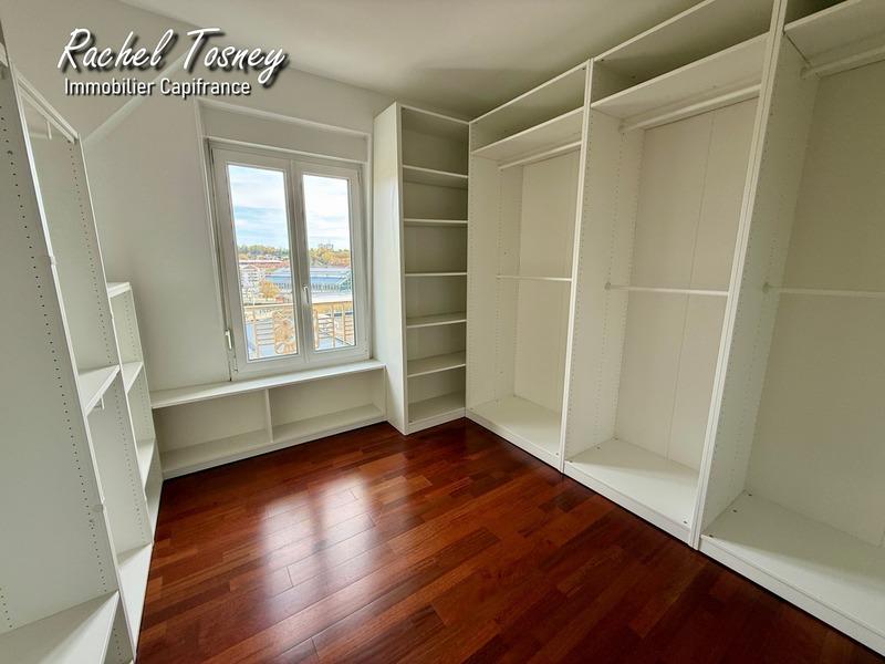 Duplex - 132 m² - 6 pièces