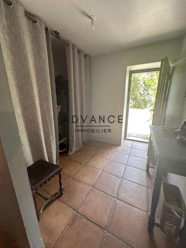 Corps de ferme - 320 m² - 5 pièces