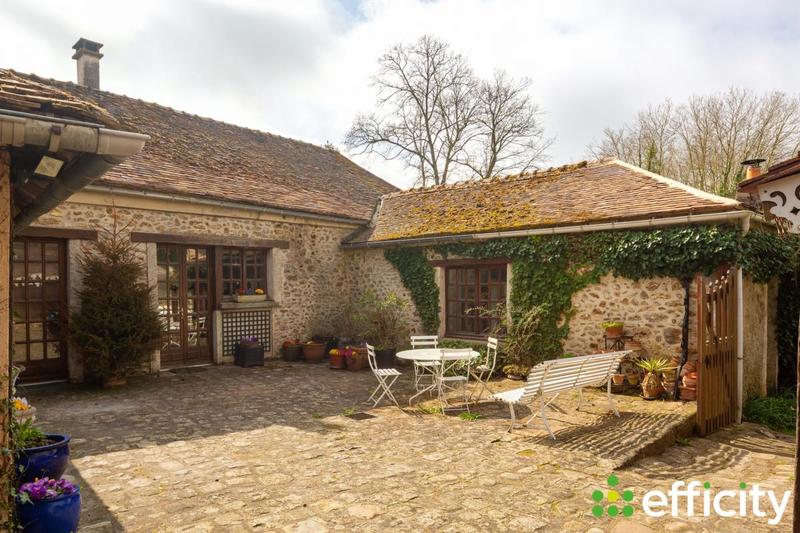 Maison - 400 m² - 13 pièces