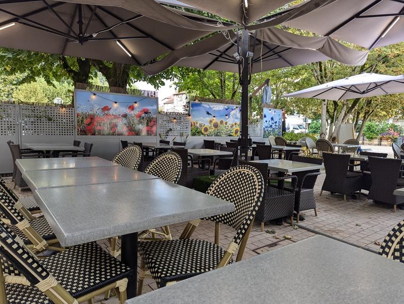 Fonds de commerce - 140 m²