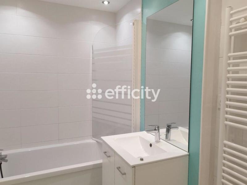 Appartement - 92 m² - 5 pièces