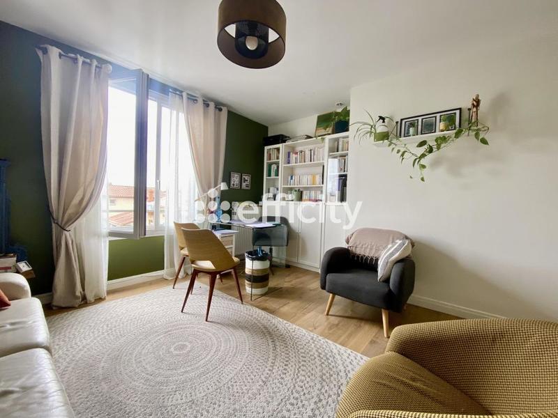 Maison - 211 m² - 6 pièces