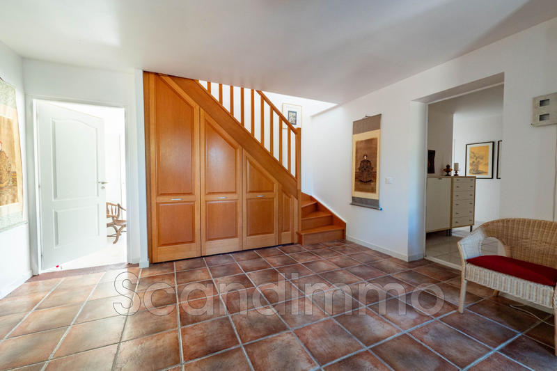 Maison - 234 m² - 9 pièces