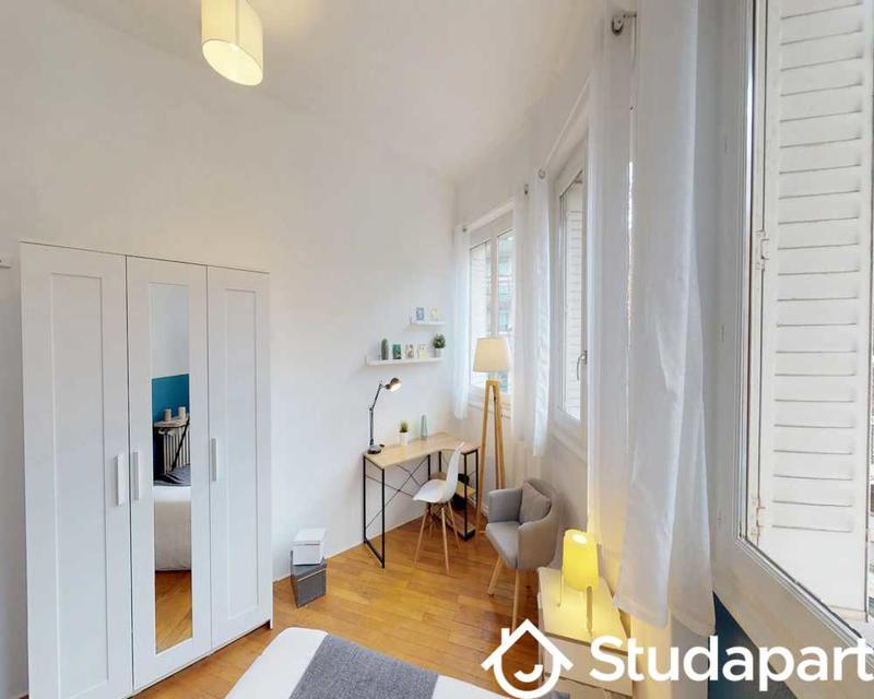 Chambre - 110 m² - 1 pièce