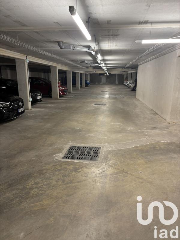 Parking - 11 m²