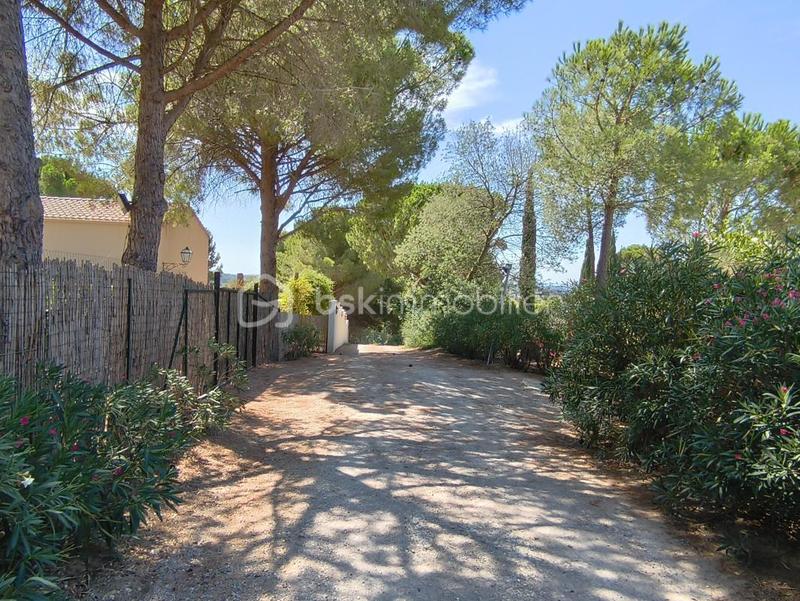 Propriété - 150 m² - 5 pièces