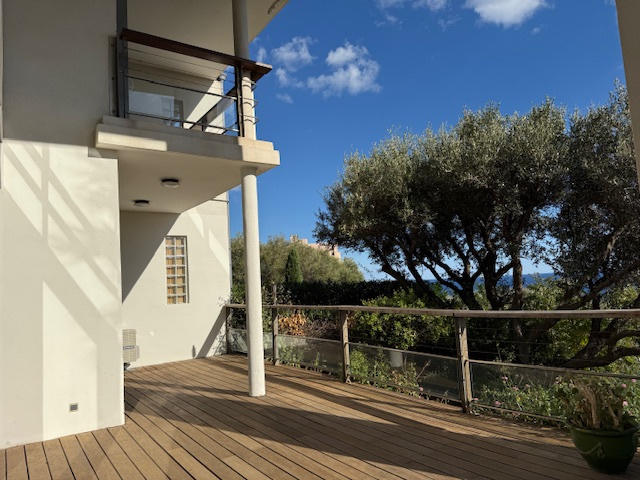 Duplex - 164 m² - 5 pièces