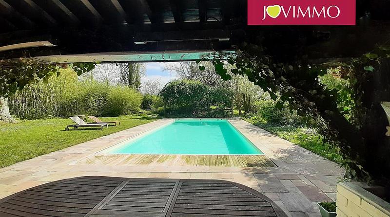 Maison - 387 m² - 12 pièces