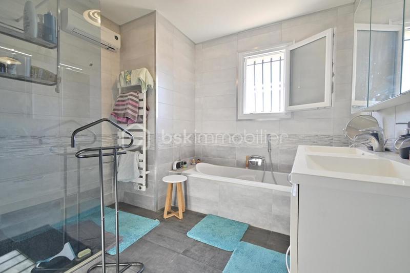 Villa - 160 m² - 7 pièces