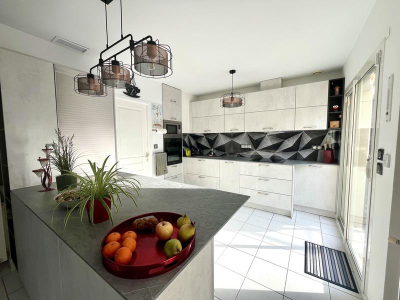 Maison - 130 m² - 4 pièces