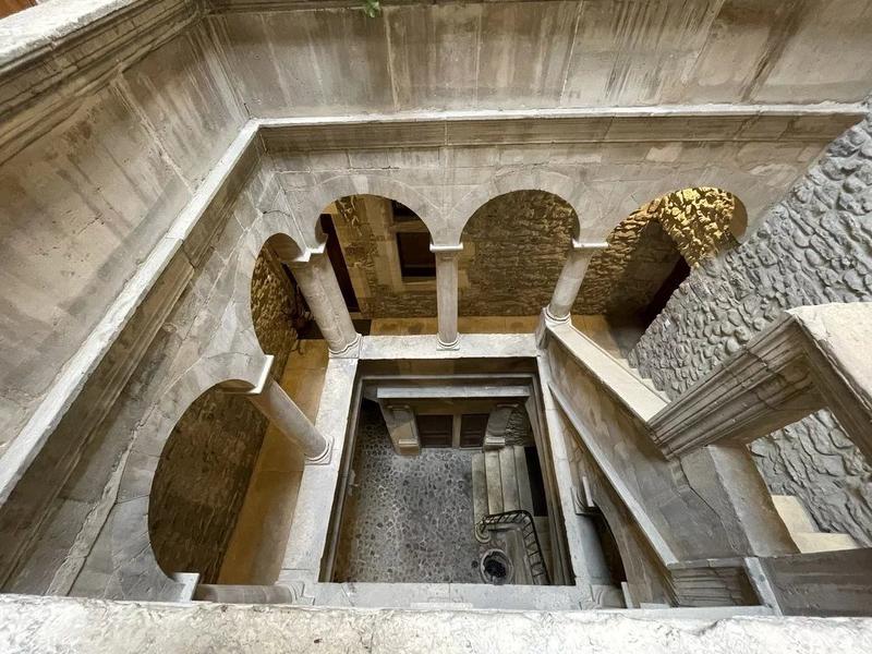 Appartement - 94 m² - 5 pièces