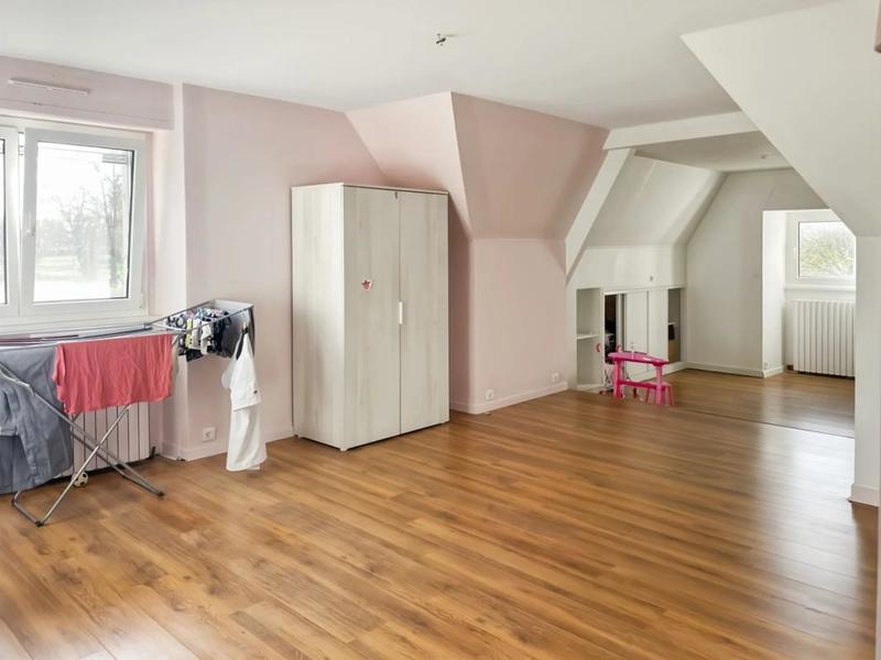 Maison - 174 m² - 7 pièces