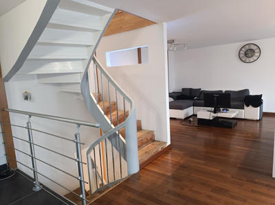 Maison - 137 m² - 6 pièces