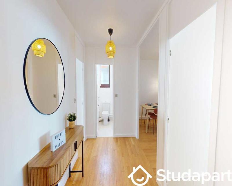 Chambre - 90 m² - 1 pièce