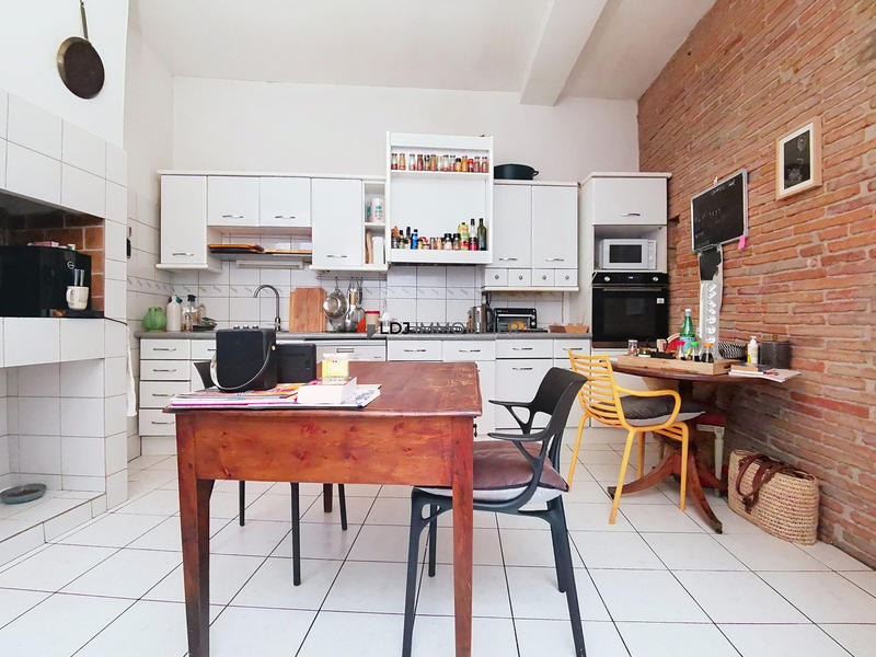 Maison - 300 m² - 9 pièces