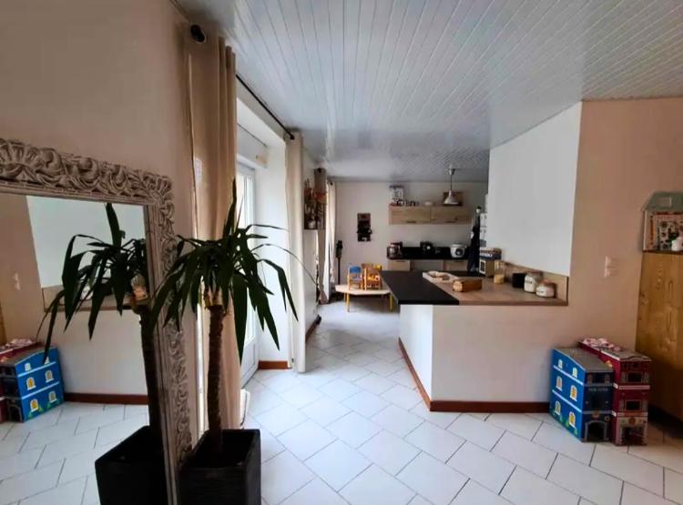 Appartement - 109 m² - 6 pièces