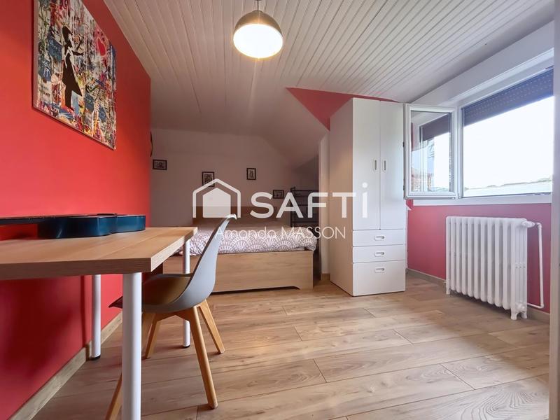 Maison - 222 m² - 8 pièces