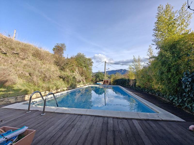 Villa - 200 m² - 8 pièces