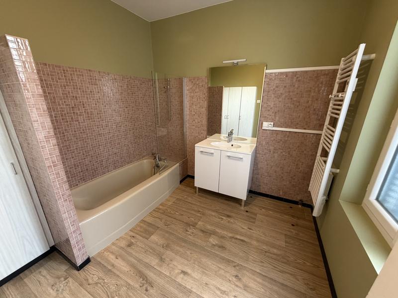 Appartement - 75 m² - 3 pièces