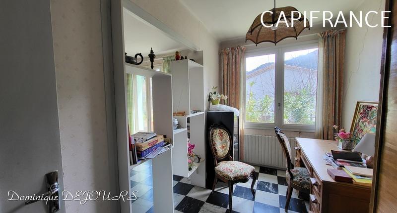 Maison - 120 m² - 7 pièces