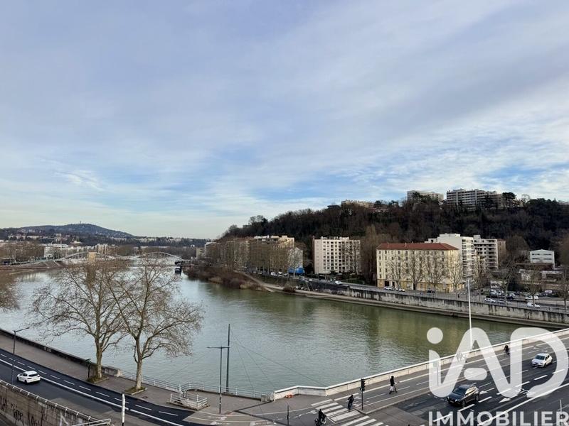 Appartement - 79 m² - 3 pièces