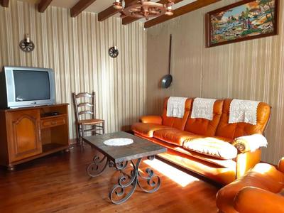 Maison - 185 m² - 8 pièces