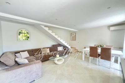 Maison - 113 m² - 4 pièces