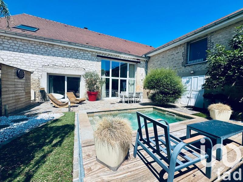 Maison de village - 339 m² - 11 pièces