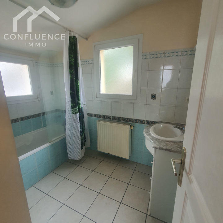 Maison de ville - 80 m² - 4 pièces