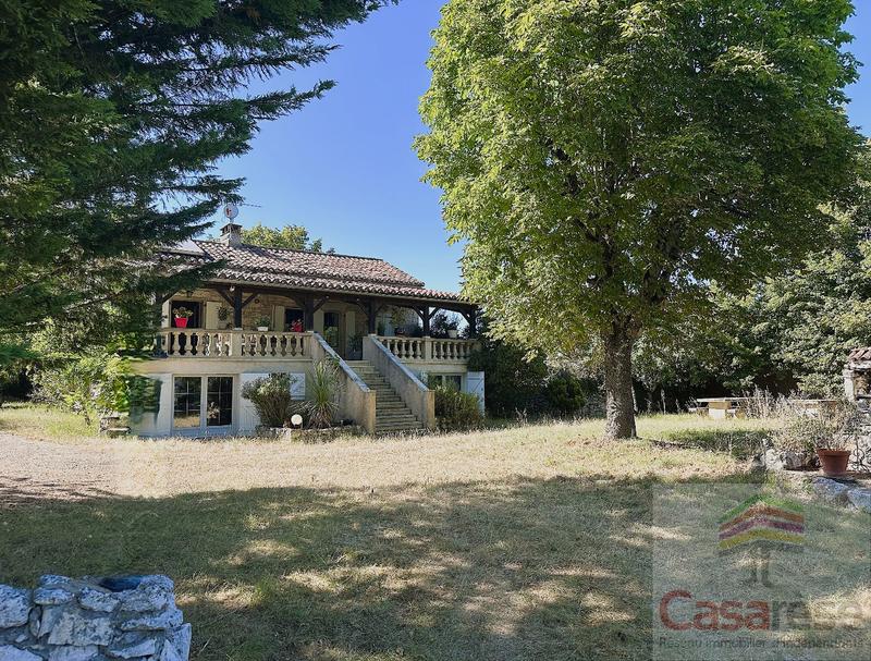 Maison en pierre - 193 m² - 8 pièces