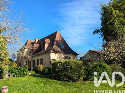 Maison - 131 m² - 5 pièces