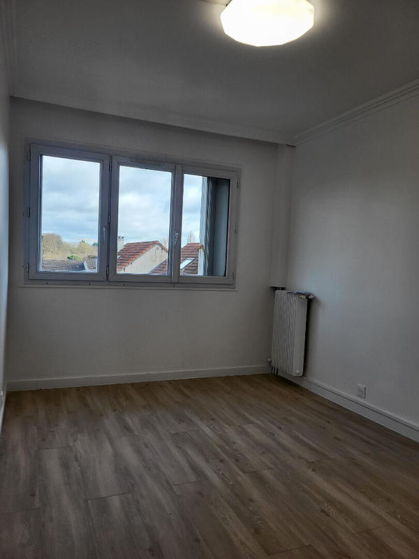 Appartement - 80 m² - 4 pièces