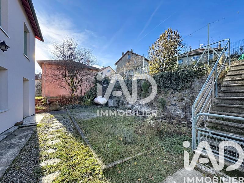 Maison - 170 m² - 8 pièces