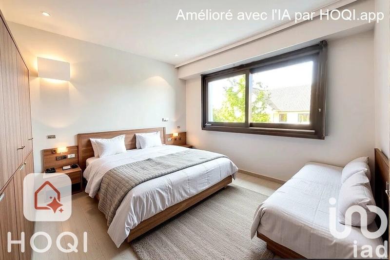 Maison - 225 m² - 8 pièces
