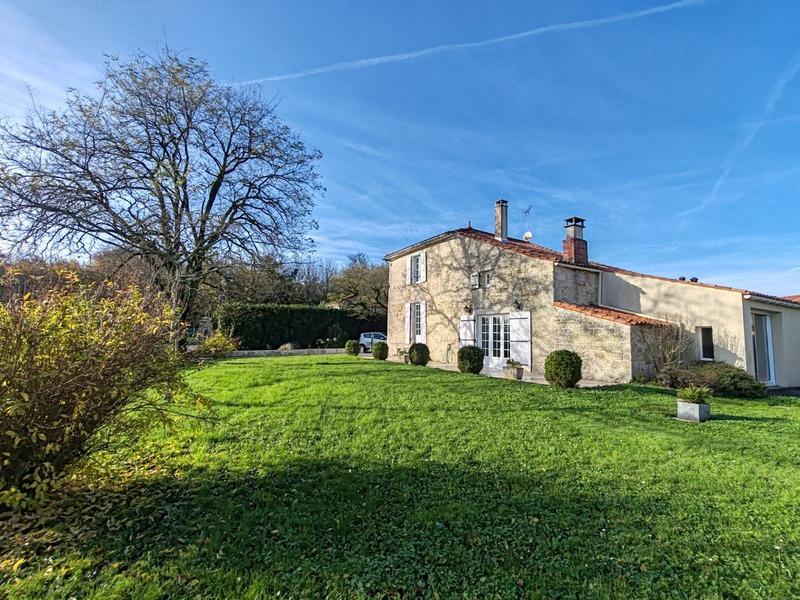 Maison - 155 m² - 6 pièces