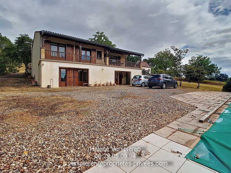 Maison - 164 m² - 7 pièces