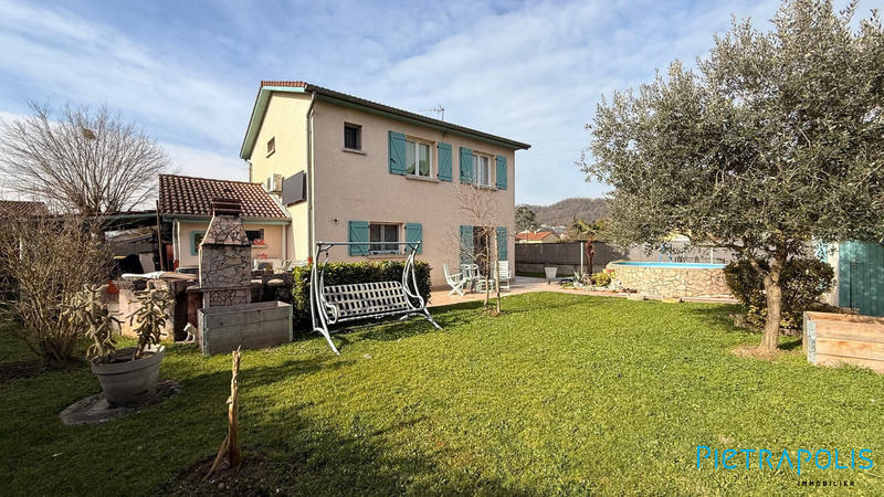 Maison - 110 m² - 5 pièces