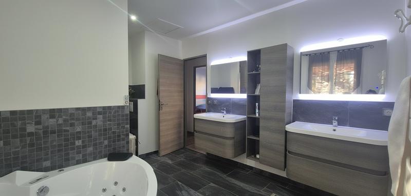 Maison - 123 m² - 5 pièces