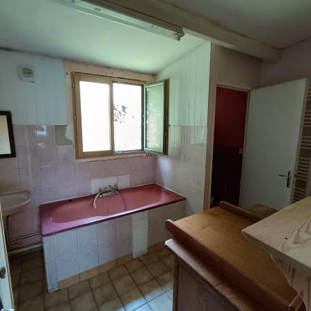 Maison - 280 m² - 10 pièces