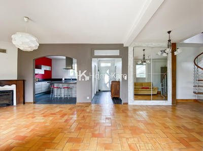 Maison - 165 m² - 5 pièces