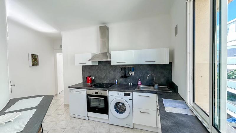 Appartement - 77 m² - 3 pièces