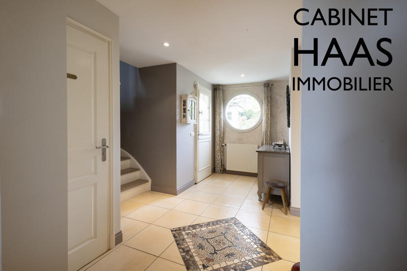 Maison contemporaine - 213 m² - 12 pièces