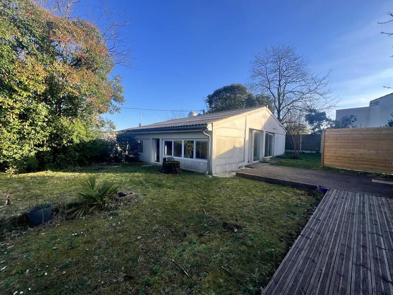 Maison - 90 m² - 4 pièces