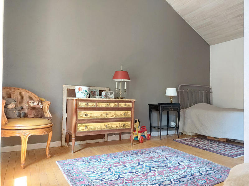 Maison - 198 m² - 6 pièces