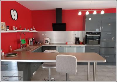 Maison - 210 m² - 4 pièces