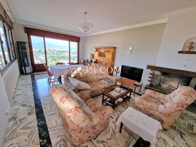 Villa - 152 m² - 8 pièces