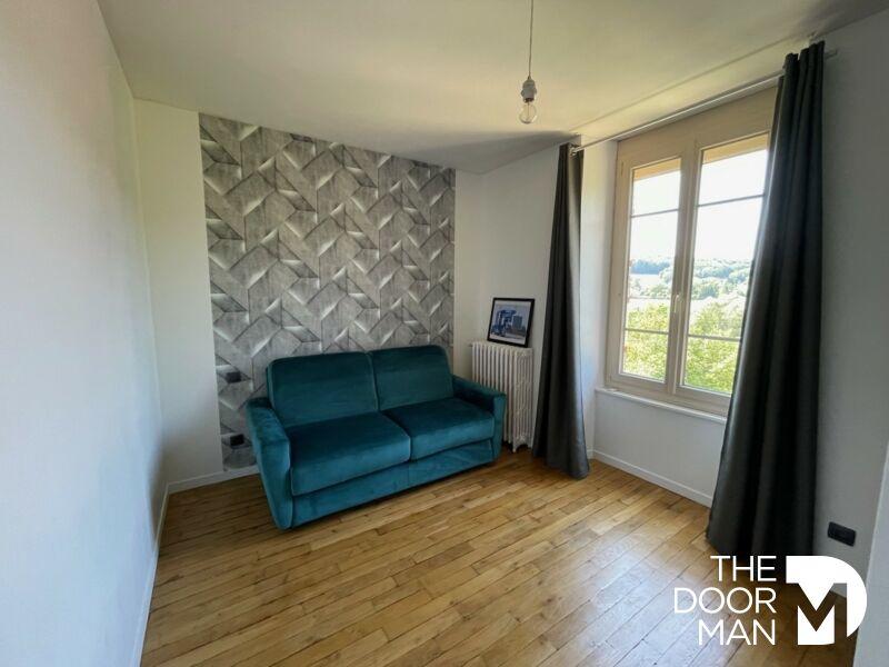 Maison - 200 m² - 7 pièces