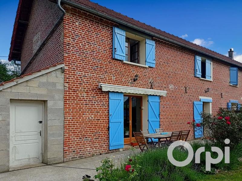 Maison - 99 m² - 5 pièces