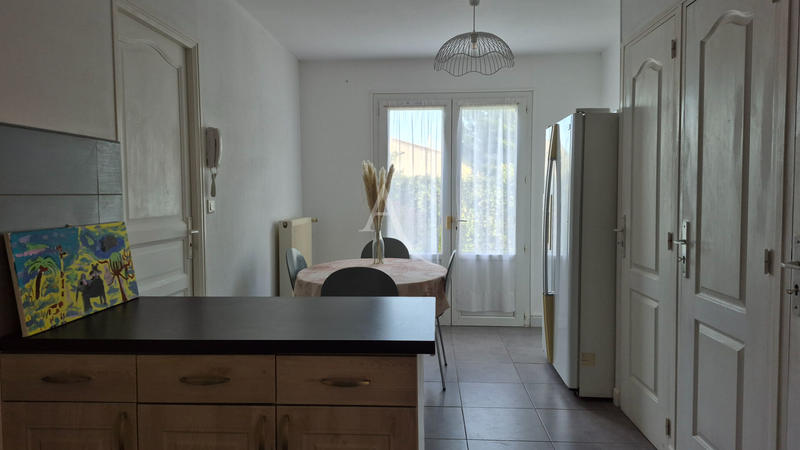 Maison - 247 m² - 8 pièces