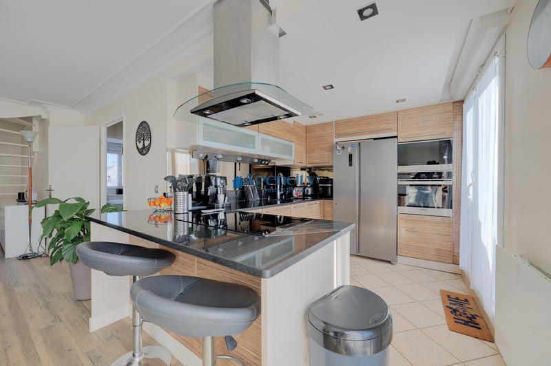 Duplex - 98 m² - 4 pièces